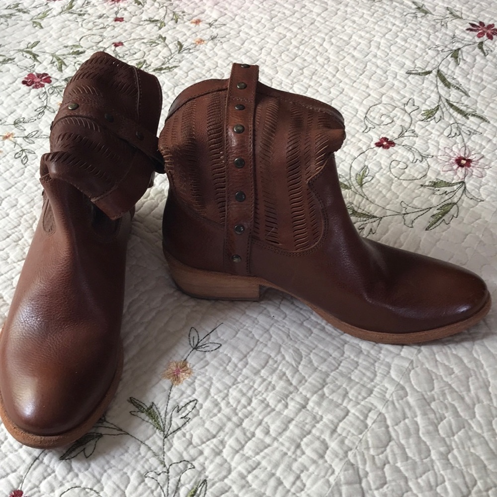 Frye boots, short, size 6
